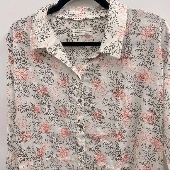 Anthropologie Enchanted Oversized Cotton Cream Floral Button Up Shirt size M/L - Picture 11 of 11